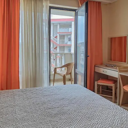 Royal Sun Apartahotel 2*